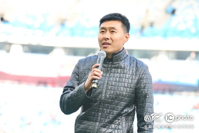  感謝姜寧和劉震理為中國足球、青島足球、青島海牛做出的貢獻(xiàn)