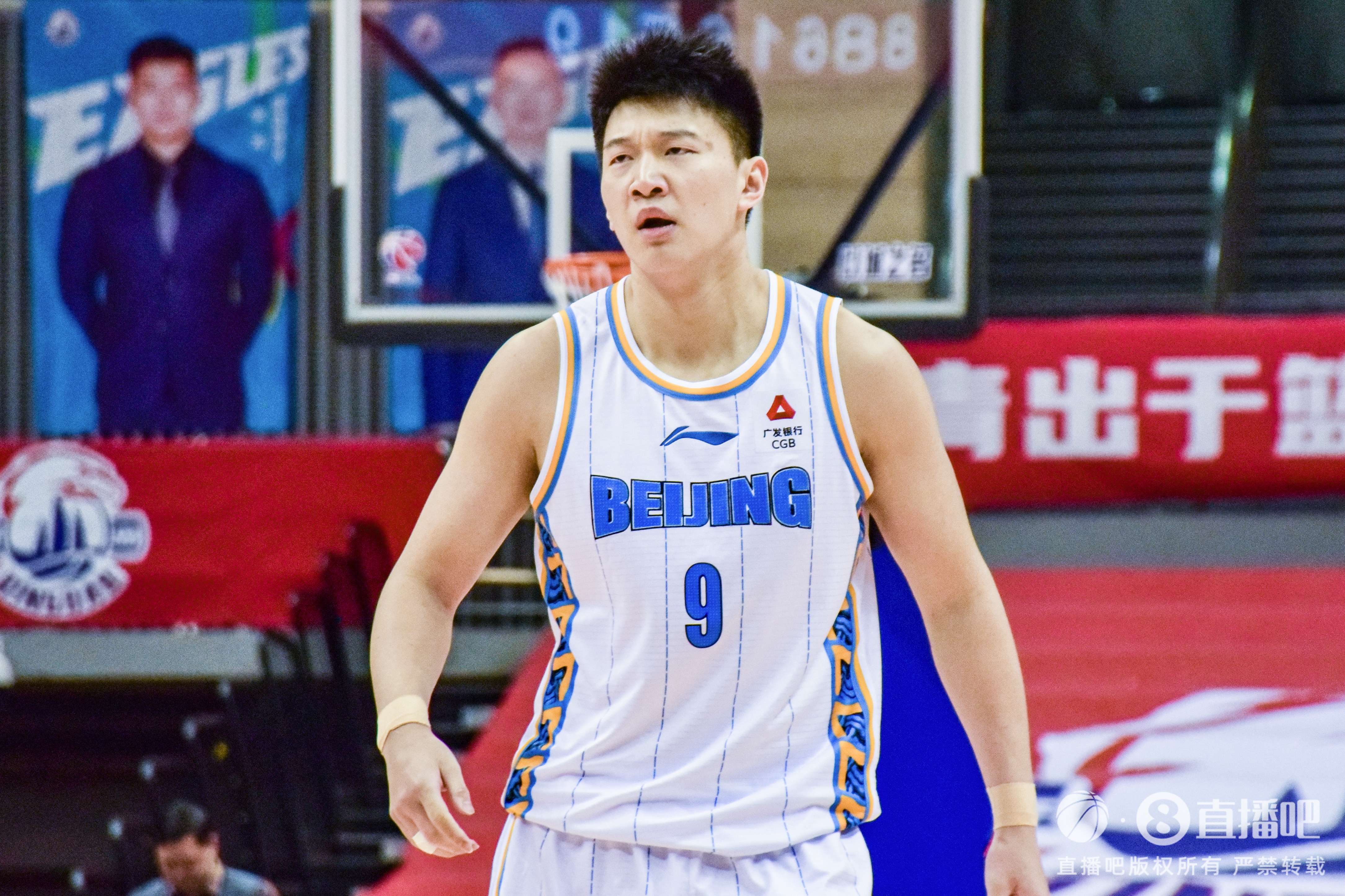  打得可以！雷蒙8中3拿10分2板1助1斷&次節(jié)單節(jié)8分 正負值+19