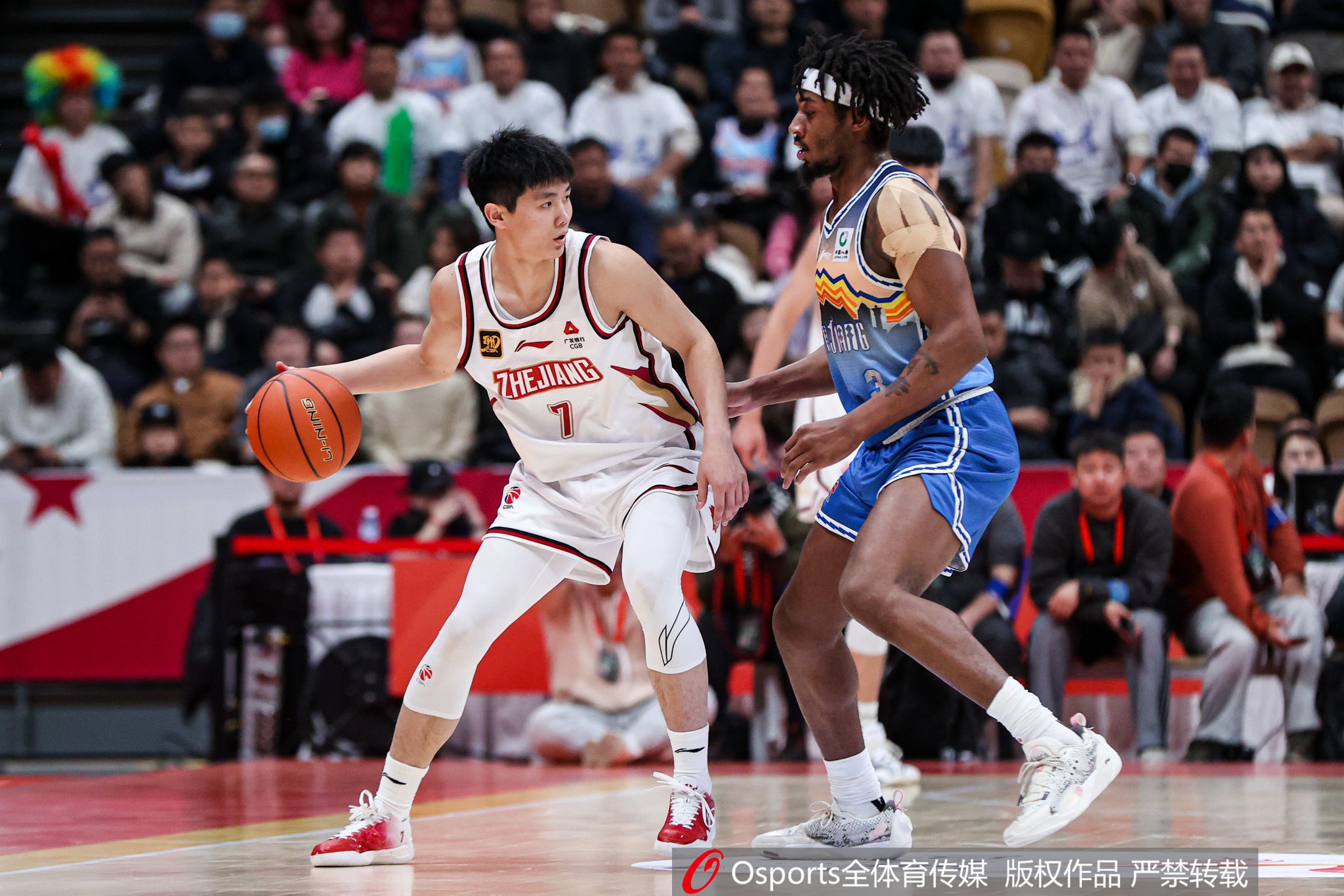  未來(lái)可期！17歲小將李?lèi)傊?中2拿5分1板1斷 單斷外援&壓哨三分