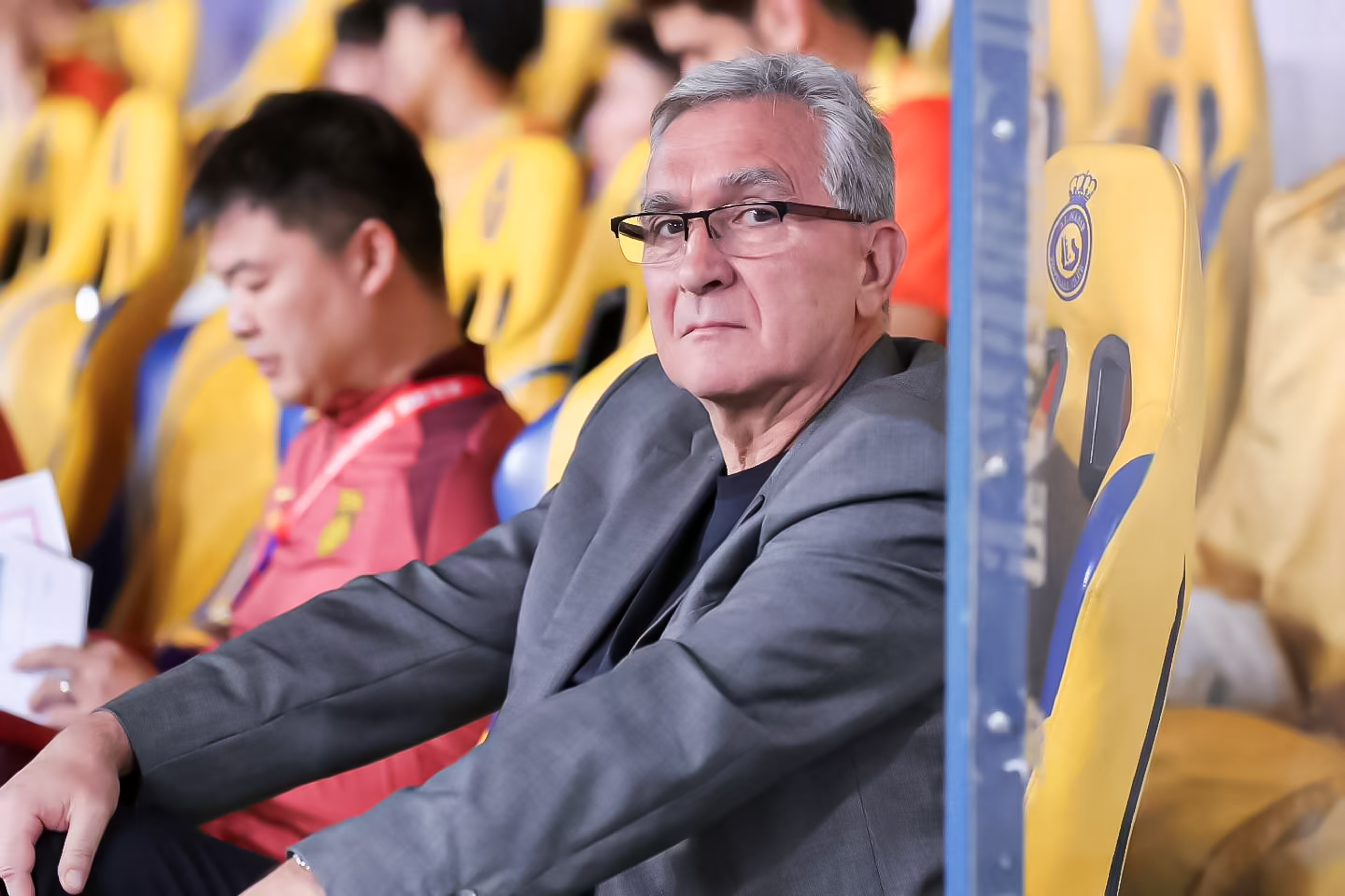  媒體人：長期集訓伊萬練了什么？進攻戰(zhàn)術(shù)只有高準翼大腳找張玉寧
